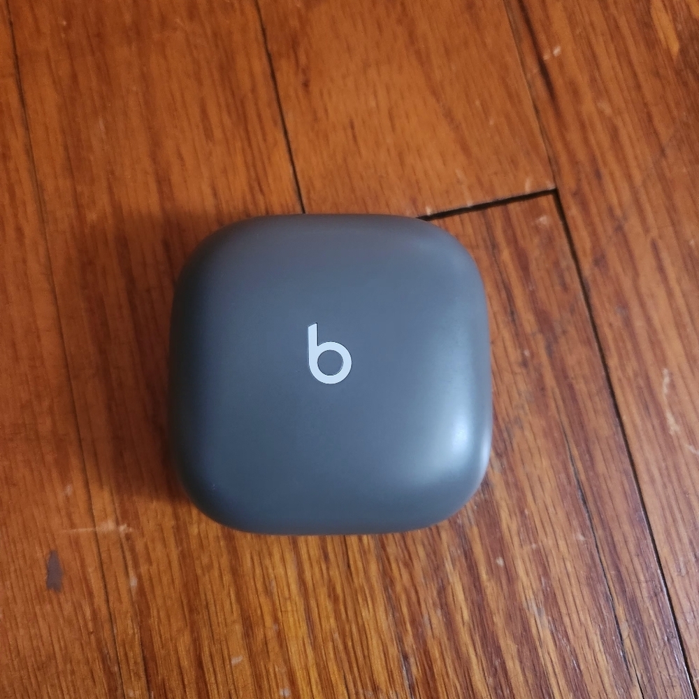 Beatsfitpro- Nosie canceling headphones wireless